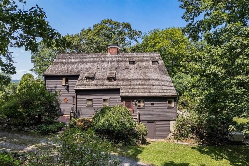14 Walnut Hill Road, Amherst, NH 03031