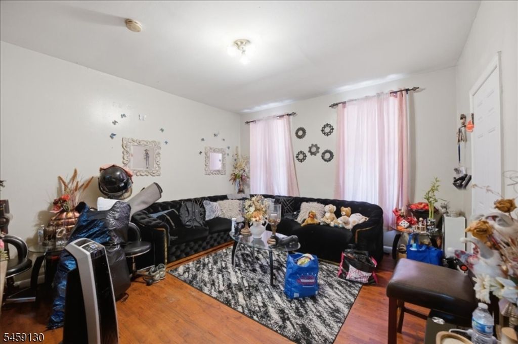 70 4Th St, Elizabeth City, NJ 07206 — photo 2