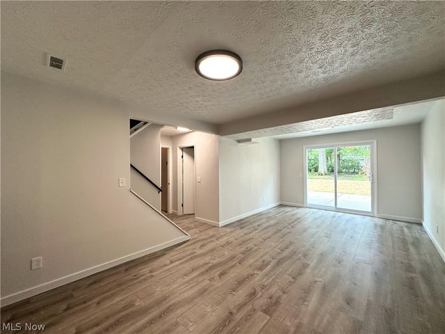 26946 Southwood Lane, Olmsted Twp, OH 44138