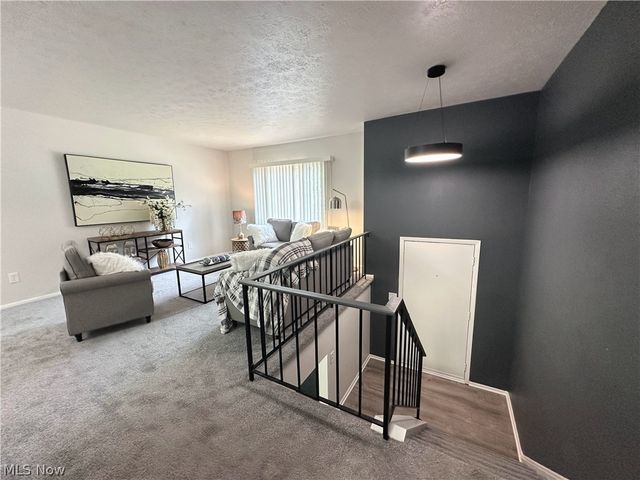 26946 Southwood Lane, Olmsted Twp, OH 44138