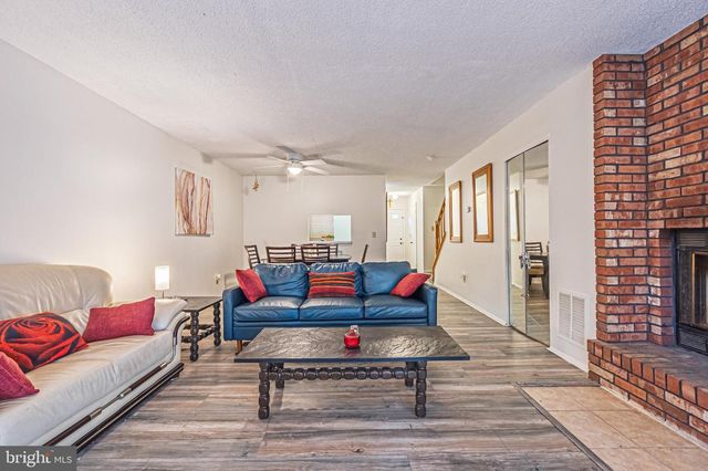 41 SENECA DR, Absecon, NJ 08205
