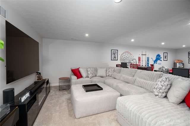 7371 Aldaron Avenue, Centerville, OH 45459