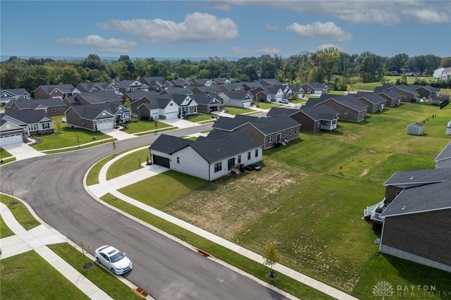 7371 Aldaron Avenue, Centerville, OH 45459