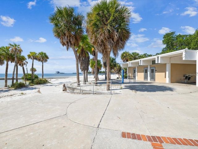 610 4TH AVENUE S, St Petersburg, FL 33701