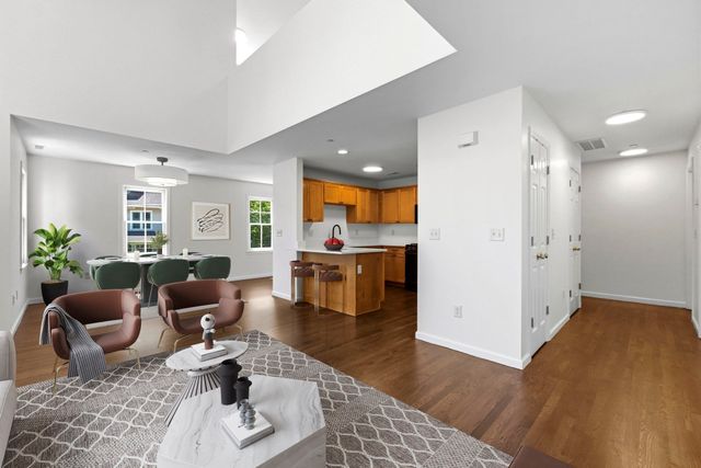 19 Russell Pl 19, Arlington, MA 02474