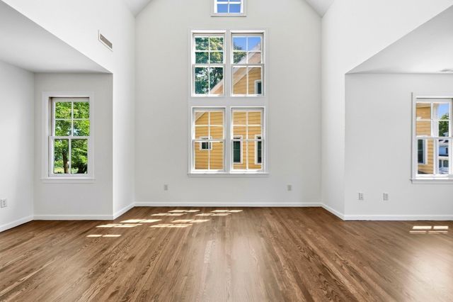 19 Russell Pl 19, Arlington, MA 02474