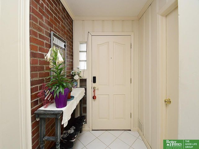 600 Ridgewood Avenue, Omaha, NE 68114