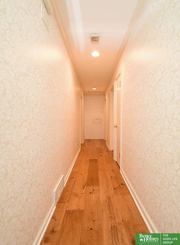 600 Ridgewood Avenue, Omaha, NE 68114