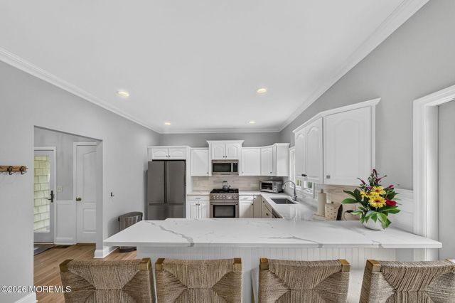 28 3rd Street, Rumson, NJ 07760