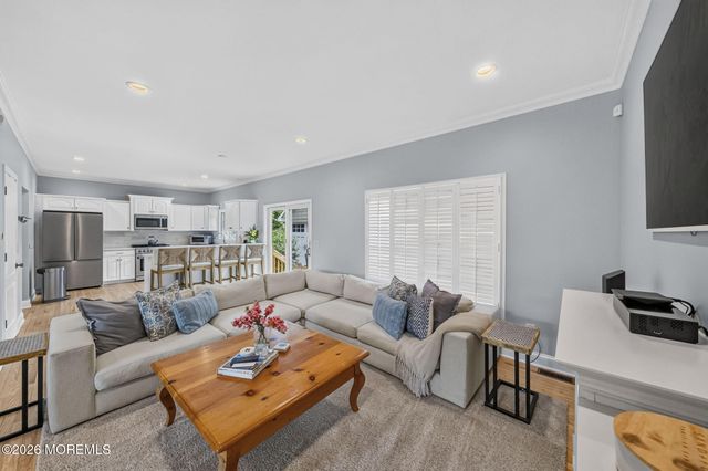 28 3rd Street, Rumson, NJ 07760