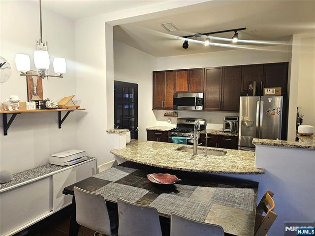 1121 Riverview Avenue 121, Englewood, NJ 07631