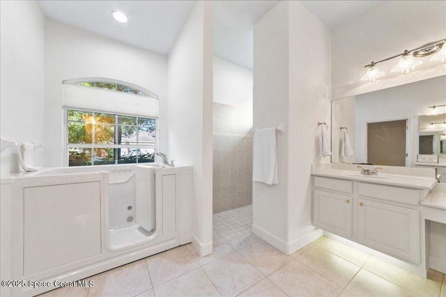 327 Southampton Drive, Indialantic, FL 32903