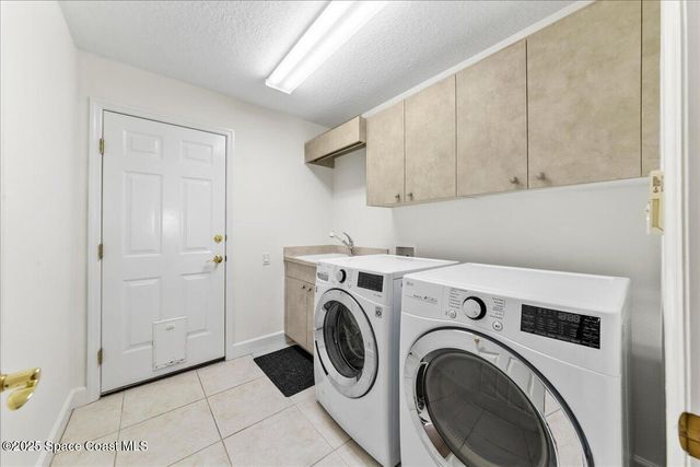 327 Southampton Drive, Indialantic, FL 32903