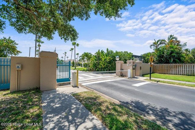 327 Southampton Drive, Indialantic, FL 32903