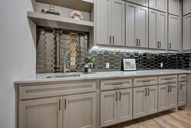 7402 Coyote Point, Edmond, OK 73034