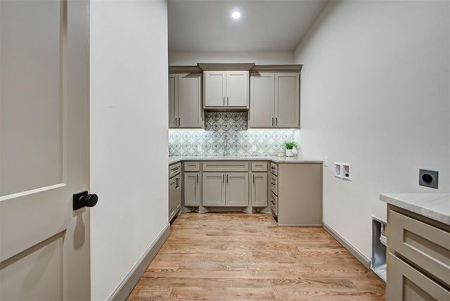7402 Coyote Point, Edmond, OK 73034