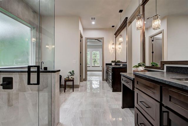 7402 Coyote Point, Edmond, OK 73034