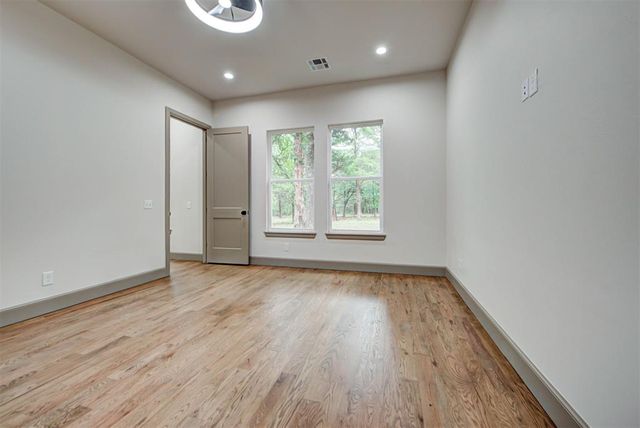 7402 Coyote Point, Edmond, OK 73034