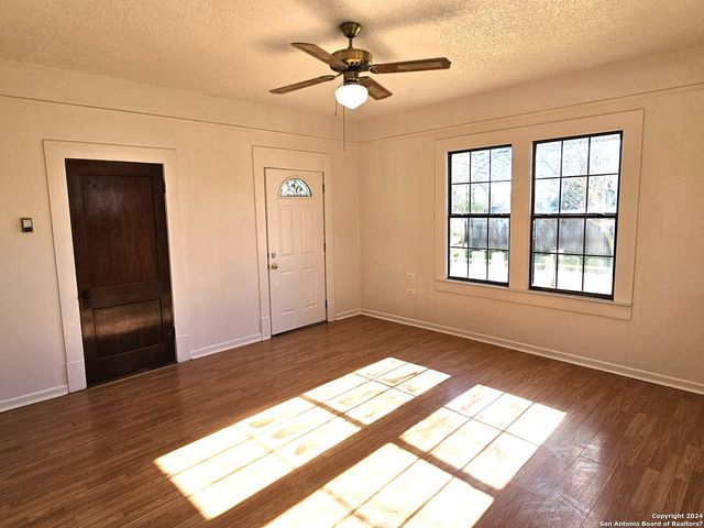 101 SANTA CLARA ST, Cibolo, TX 78108