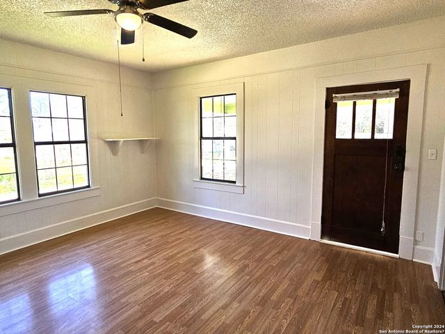101 SANTA CLARA ST, Cibolo, TX 78108