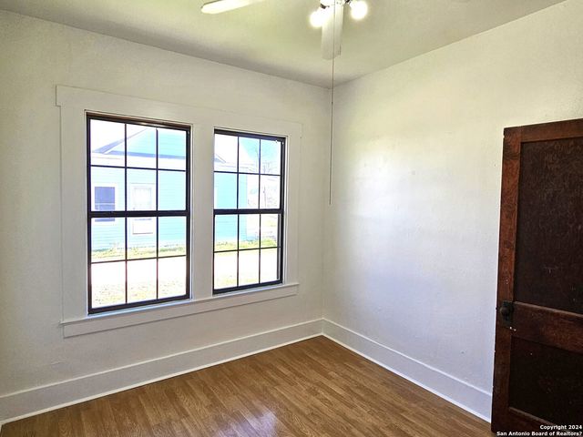 101 SANTA CLARA ST, Cibolo, TX 78108