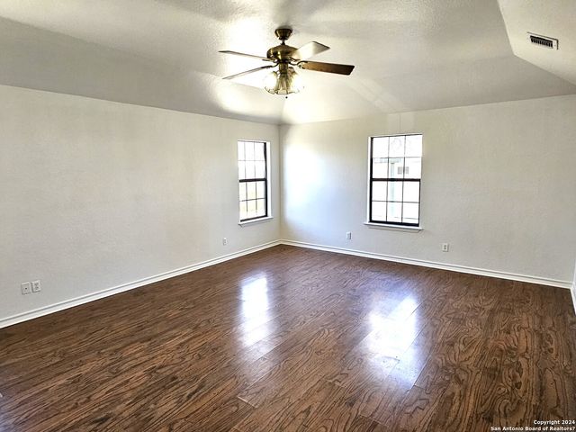 101 SANTA CLARA ST, Cibolo, TX 78108