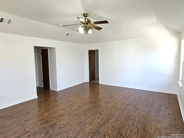 101 SANTA CLARA ST, Cibolo, TX 78108