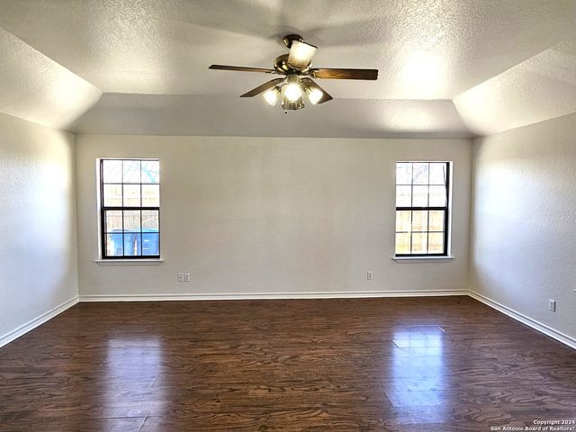 101 SANTA CLARA ST, Cibolo, TX 78108