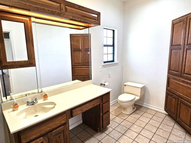 101 SANTA CLARA ST, Cibolo, TX 78108