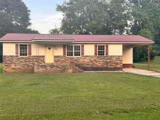 622 SCOGGINS Street, Summerville, GA 30747