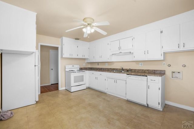 1618 Alexander Circle, Pueblo, CO 81001