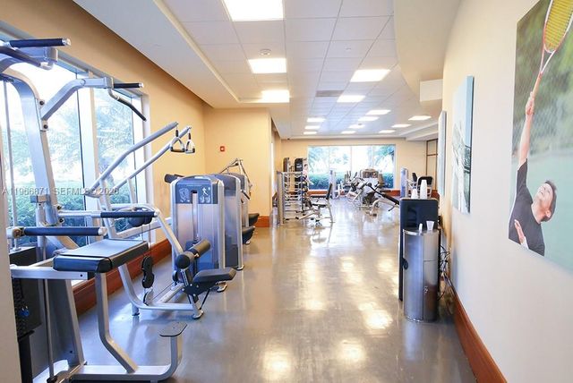 1050 Brickell Ave 3206, Miami, FL 33131