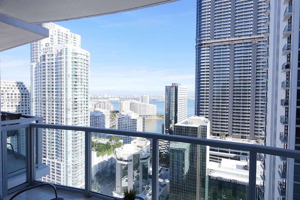 1050 Brickell Ave 3206, Miami, FL 33131