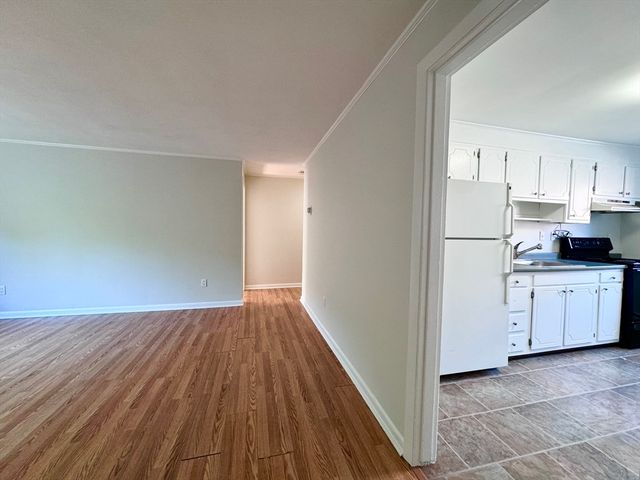 52 Bryon 3, Boston, MA 02467