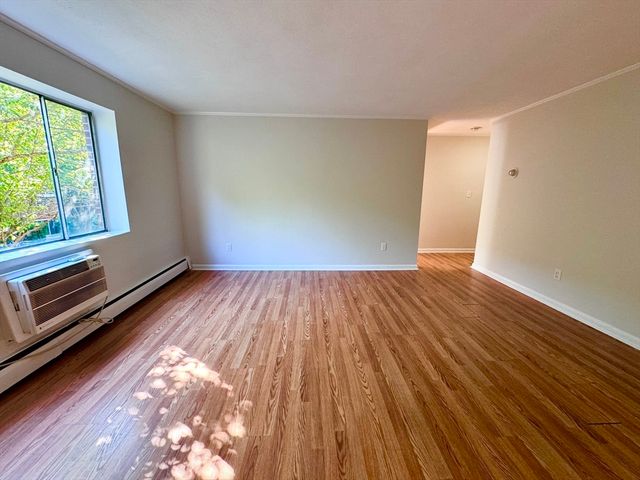 52 Bryon 3, Boston, MA 02467