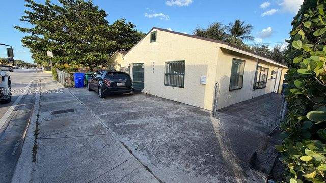 6345 N Miami Ave 1, Miami, FL 33150