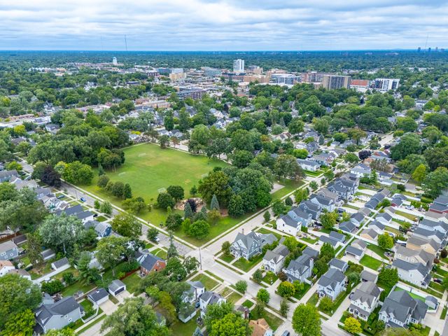 718 N Alexander Avenue, Royal Oak, MI 48067