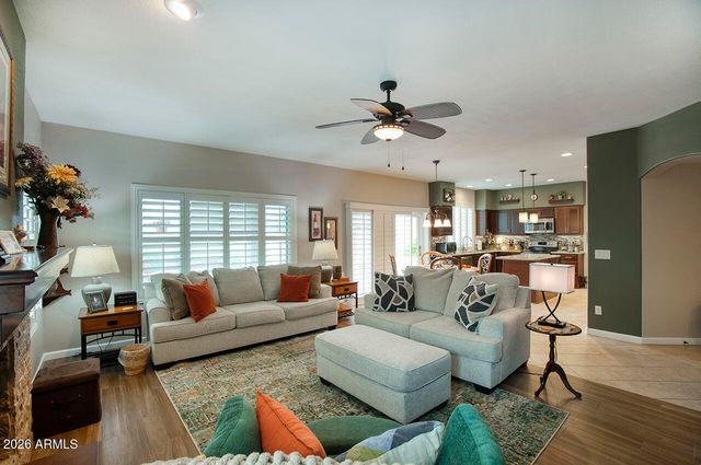 672 W SAN REMO Court, Gilbert, AZ 85233