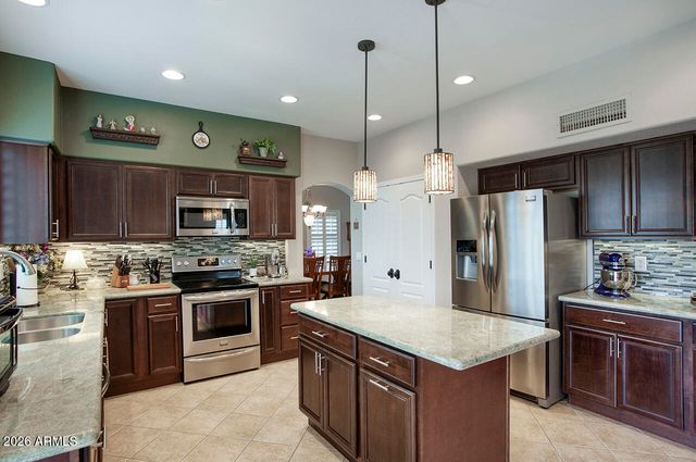 672 W SAN REMO Court, Gilbert, AZ 85233