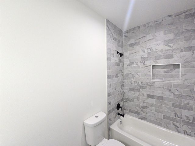 8101 Venus Street B, Houston, TX 77088