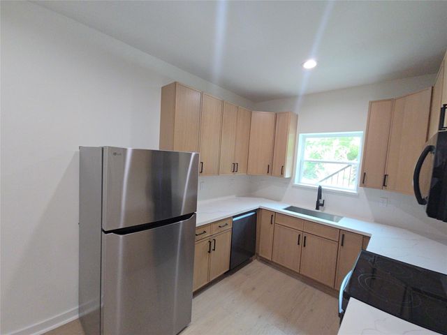 8101 Venus Street B, Houston, TX 77088