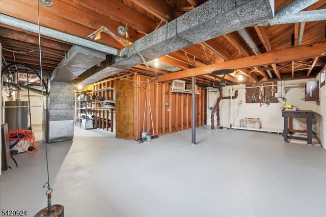 100 Hayes Ave, Clark Twp., NJ 07066