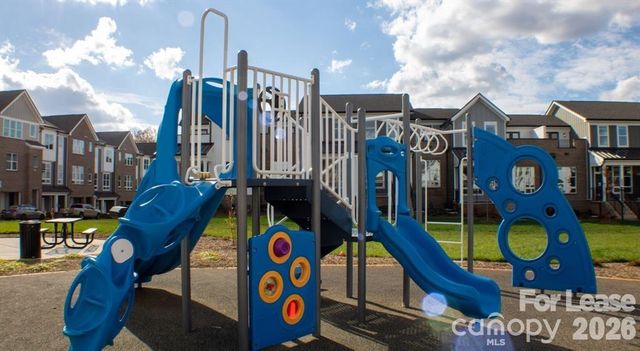 17014 Fairmount Way C2.P Makoshika, Pineville, NC 28134