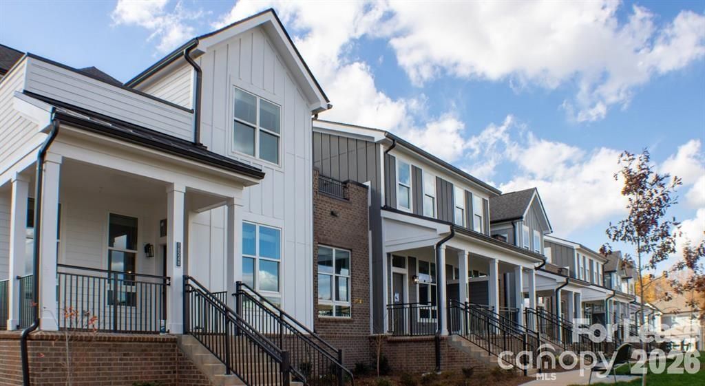 17014 Fairmount Way C2.P Makoshika, Pineville, NC 28134