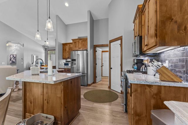 19583 Baldwin Street NW, Elk River, MN 55330
