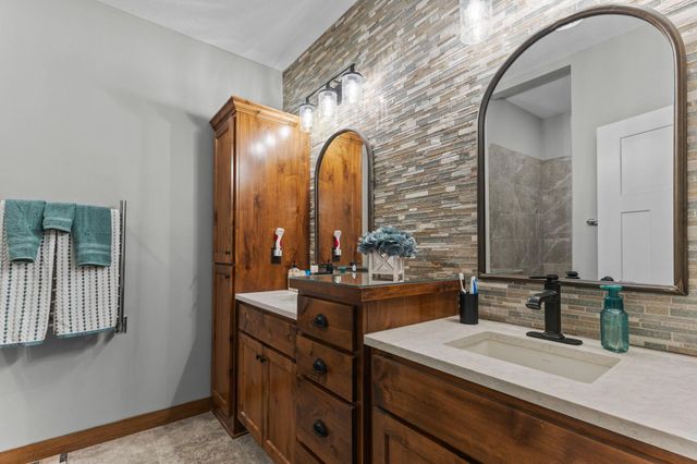 19583 Baldwin Street NW, Elk River, MN 55330
