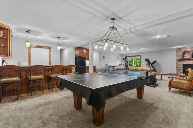 19583 Baldwin Street NW, Elk River, MN 55330
