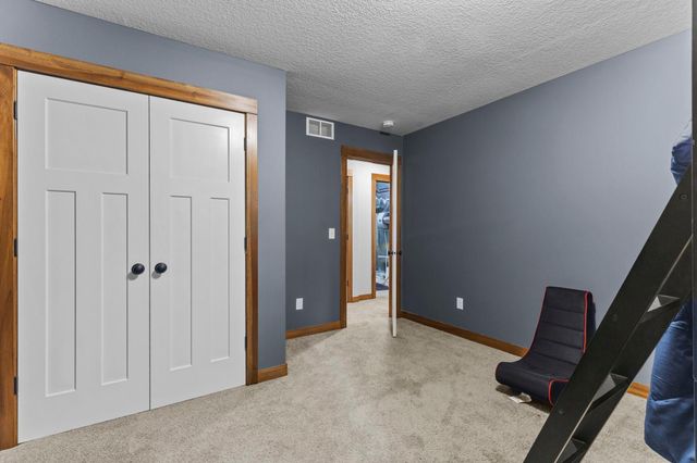 19583 Baldwin Street NW, Elk River, MN 55330