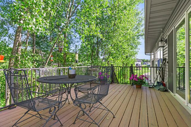 19583 Baldwin Street NW, Elk River, MN 55330