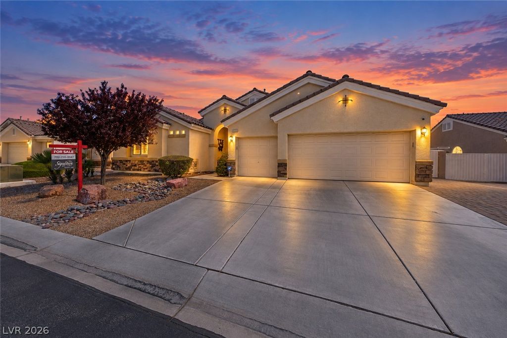 5010 Mirage Garden Street, Las Vegas, NV 89130 — exterior